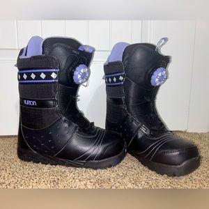 Burton Womans Chloe Black And Purple Snowboarding Boots BOA Size 8